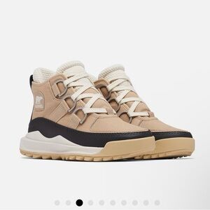 Sorel Women's Lace Up Boots - Tan and Black